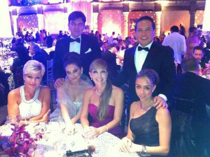 486374_446940615327584_791990808_n