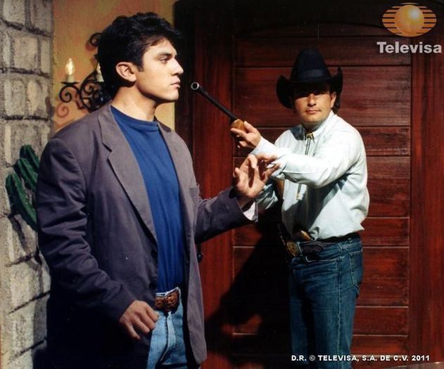 417689_371049389583374_1691609107_n