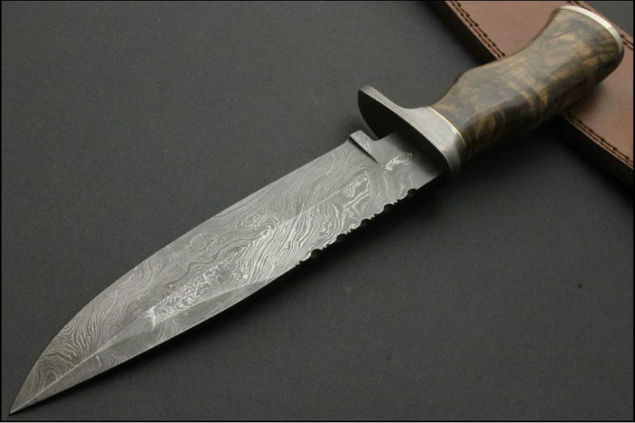 Cutit de vanatoare_32 de cm  = 525 lei