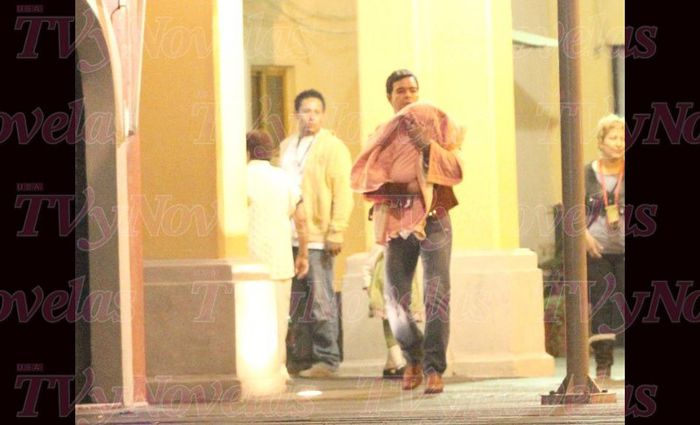 5952_502565489800027_1810243392_n