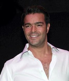 564165_504428616280381_1920975497_n