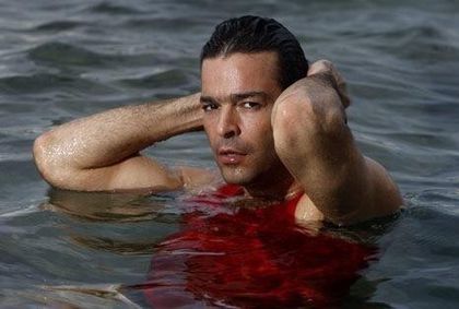 426040_477944052262171_1631692974_n