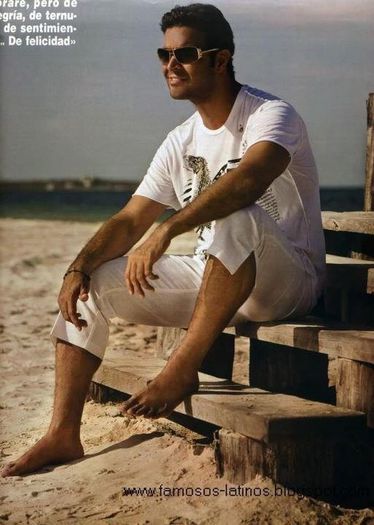 65143_457119667677943_531165917_n