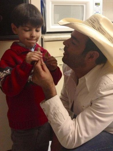 543852_458961894160387_206645059_n