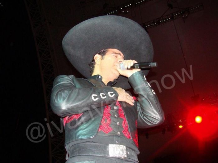 208049_423657317690845_1888245516_n