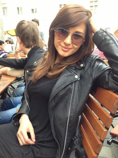 164960_558914667475518_1516567727_n - 00 Alina Eremia 00