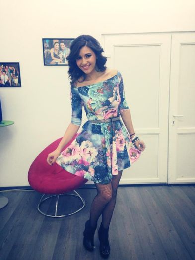 537455_641269542556389_1864383716_n - 00 Alina Eremia 00