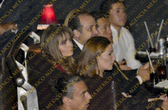 527322_544680215546273_1946219287_n