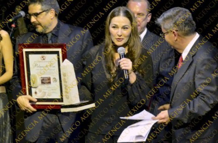 581573_544680155546279_925266713_n