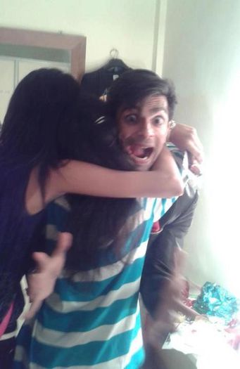 67511_10151541361889798_999993319_n - Karan Singh Grover