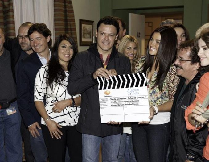 555117_292081460923697_1267749748_n - Cachito de cielo