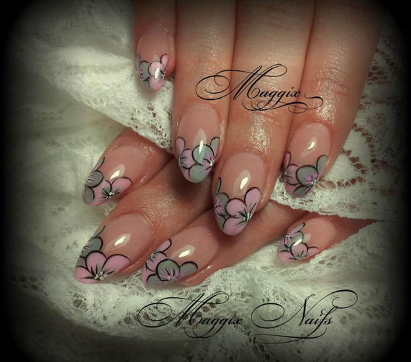 44789_519921214712309_134115919_n