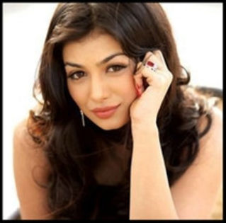 81333491_WZEHTHZ3 - ayesha takia