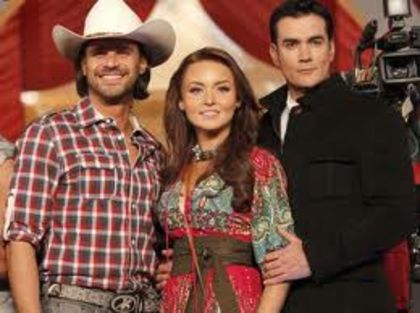 images (35) - Angelique Boyer