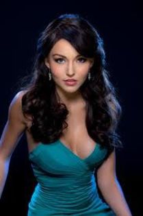 descărcare (3) - Angelique Boyer