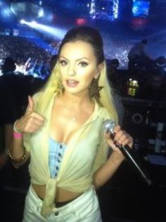 524997_481297515234160_1905075267_n - Alexandra Stan