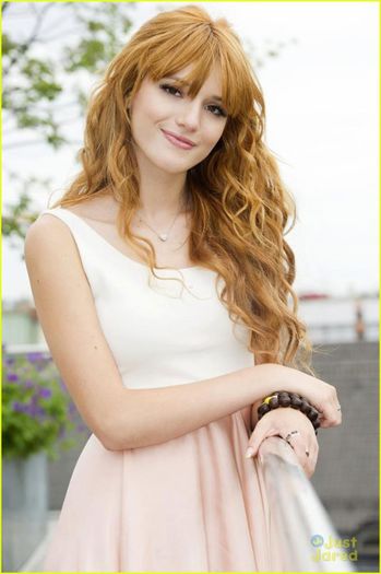 420576_457179911018804_1530606174_n - Bella Thorne