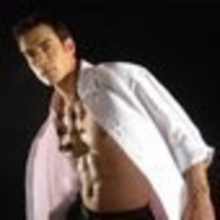 david-zepeda-666815l-thumbnail_gallery