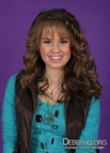 61808722_BOLEVHN2 - poze cu debby ryan