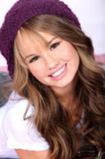 61805458_BCVSWBQ - poze cu debby ryan