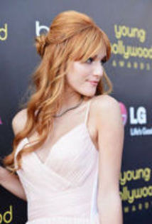 87184052_LNSECFQ - poze cu bella thorne