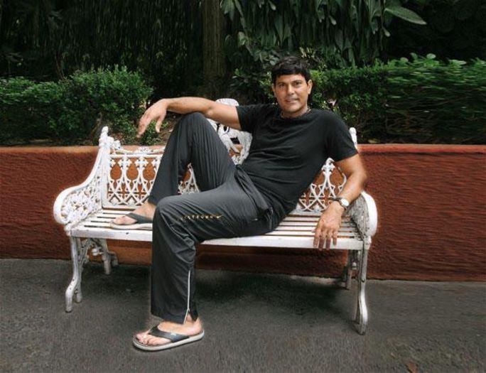 482809_129376193915799_345732850_n