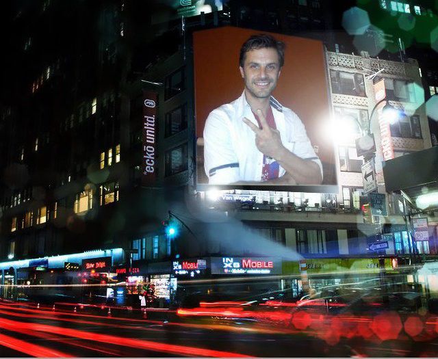 32597_535999733116745_1029806447_n