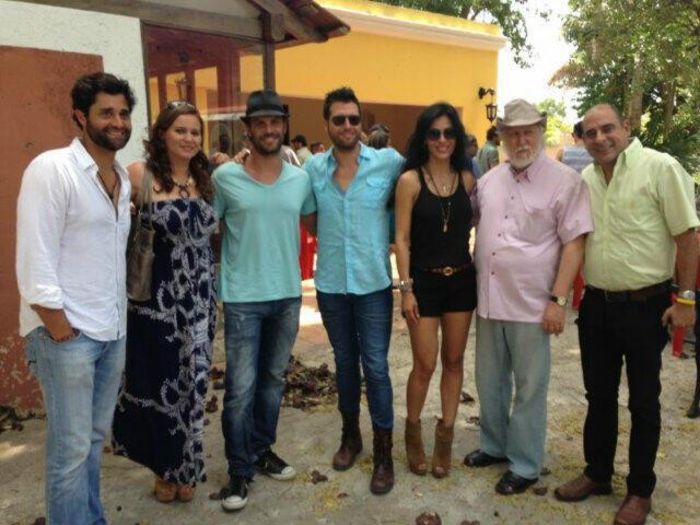 66863_445101978904963_1135514492_n