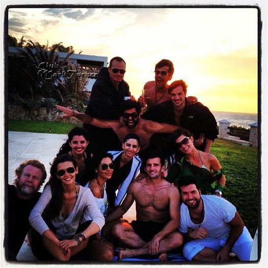 532003_567417553292602_1210749525_n