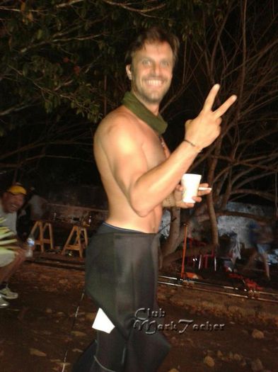 733793_566856383348719_1934398741_n