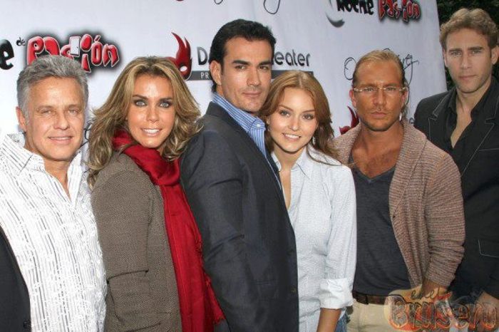 550176_496284303738656_194858884_n