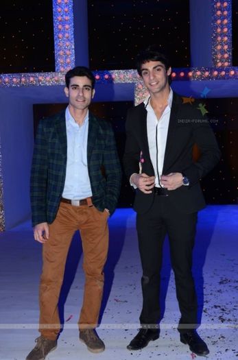 249090-gautam-rode-and-karan-wahi-as-the-host-of-the-show-nach-baliye