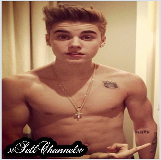 *isi da tricoul jos*Fumeie nebuna :-@ *se uita mai atent la ea* o.O - lll --- Partea 1 --- lll