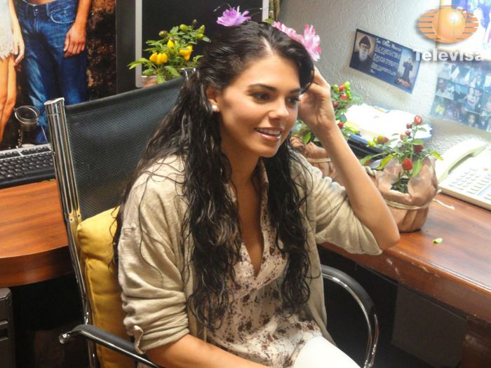 livia-brito-en-el-chat-de-televisac_DSC07660-c3077e0c-c03d-102f-a89e-0019b9d5c8df