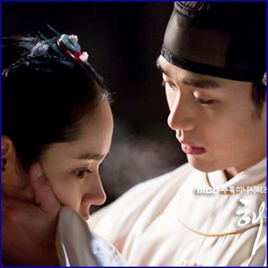 9 - 8x - Moon embraces the Sun - x8