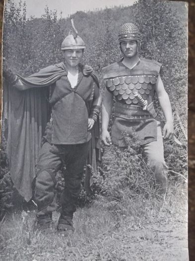 armata la filmari la BUREBISTA, dacii PISTA si SAMI