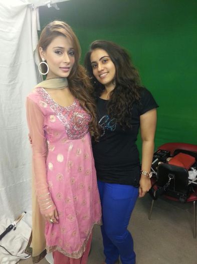 14 - sara khan23