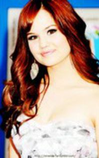52993743_CYVVYAC2 - jessie