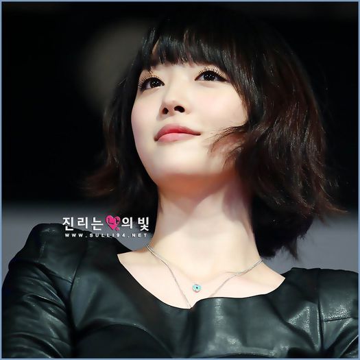 - De cand cu Young Ki..Ma cam intereseaza ulzzang-urile..:)) :D.