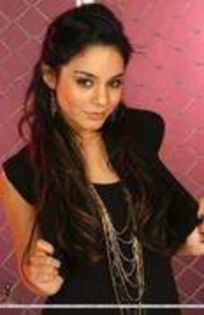 QXGAMWXYUIXFRGOWLSU - vanessa hudgens