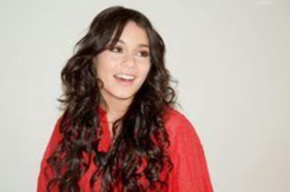 SXJWVUPEYZUMVZCEUCB - vanessa hudgens
