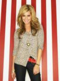 SMSOQHKAEVNDQSTQNMW - poze cu ashley tisdale