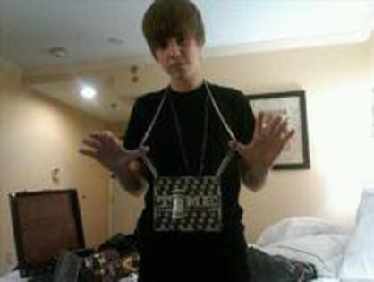 10730021_AAOTOFETF - justin biber