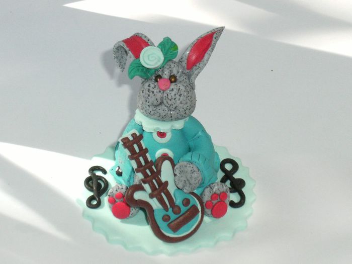 iepurila muzicant 007