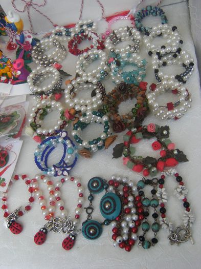imagini targ martisor 007 - Martisoare