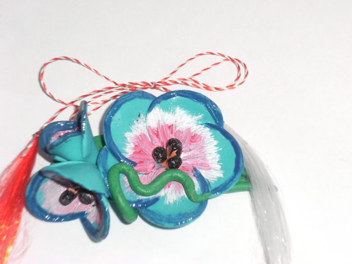 martisoare brose pictate 003 - Martisoare