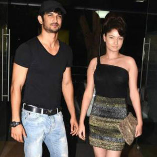 45785-sushant-ankita
