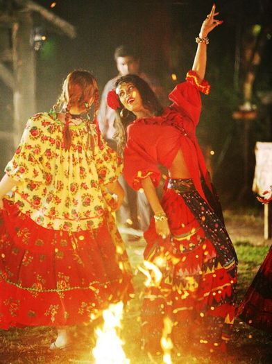 534072_531832780200435_1579721384_n