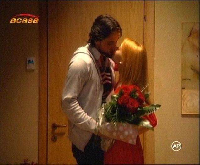 549588_528057920577921_988610842_n - Inima de Tigan