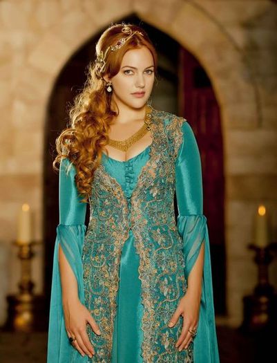 Hurrem-sultan-ve-isabella-fortuna-28 - Cine e mai frumoasa